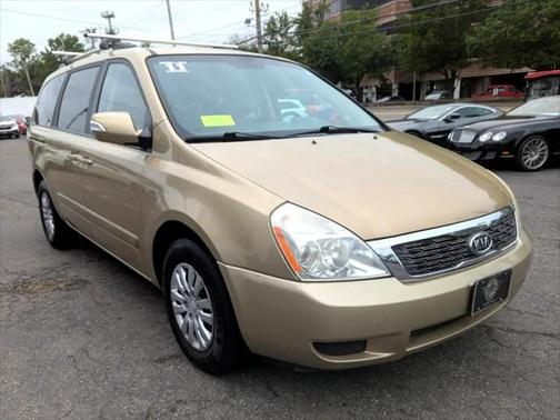 2011 Kia Sedona LX