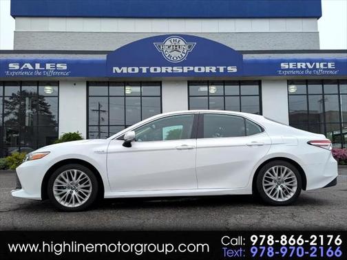 2019 Toyota Camry Hybrid XLE