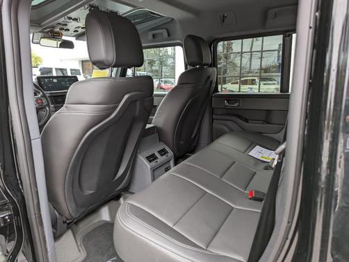 2025 INEOS Grenadier AWD