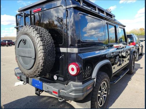 2025 INEOS Grenadier AWD