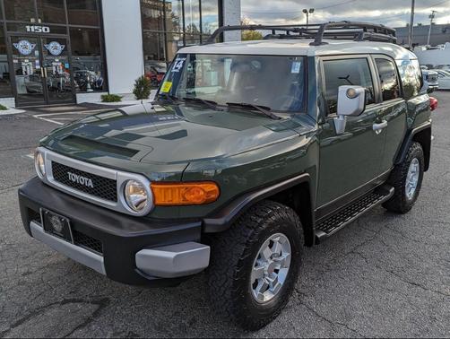 2014 Toyota FJ Cruiser Base