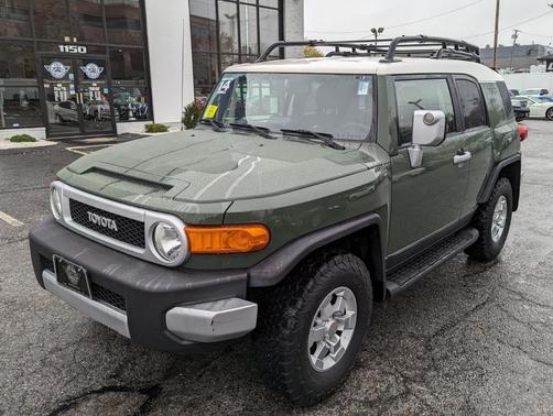 2014 Toyota FJ Cruiser Base