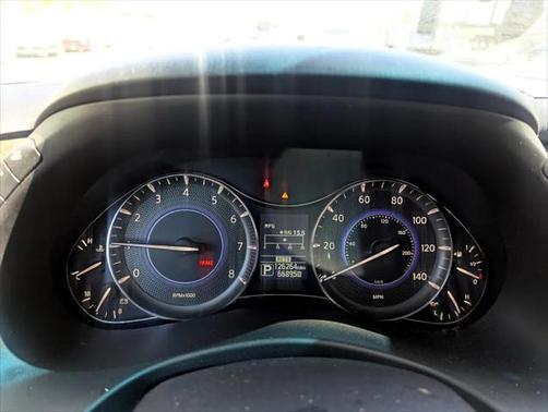 2015 INFINITI QX80 Base