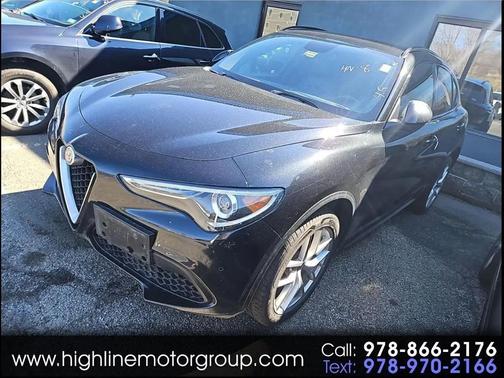 Vulcano Black Metallic 2018 Alfa Romeo Stelvio Ti Sport