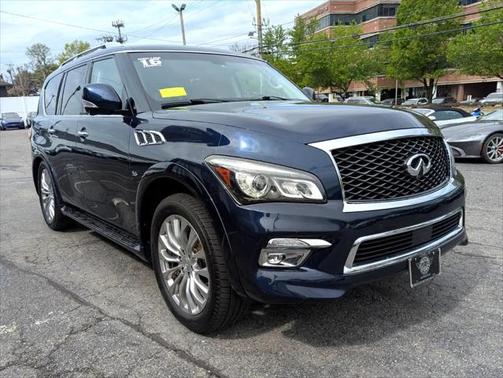 2016 INFINITI QX80 Base