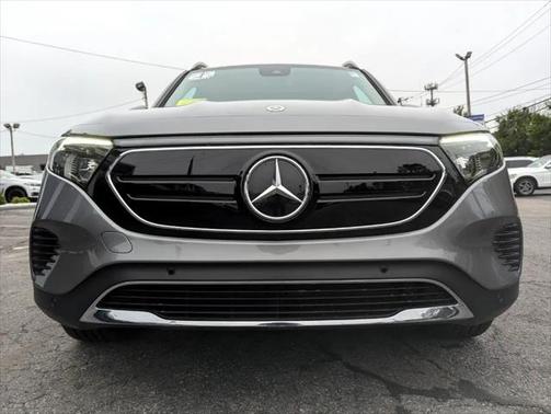 2022 Mercedes-Benz EQB 300 4MATIC