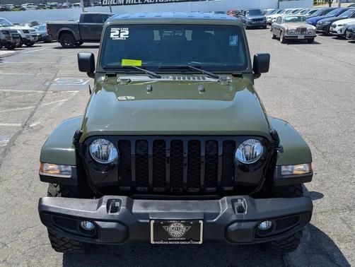 Sarge Green Clearcoat 2022 Jeep Gladiator Sport