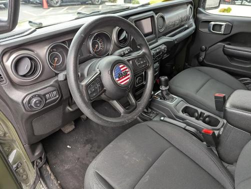 Sarge Green Clearcoat 2022 Jeep Gladiator Sport