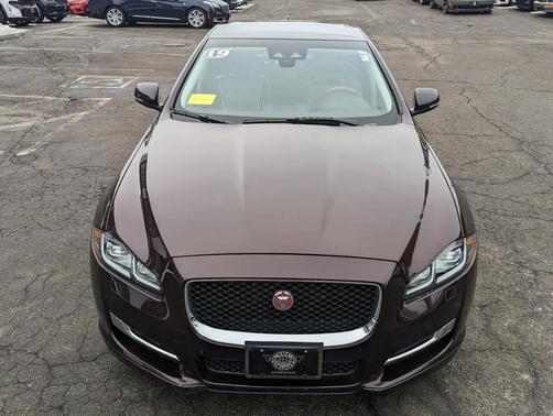 2019 Jaguar XJ R-Sport
