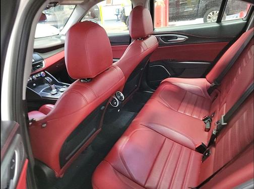 2018 Alfa Romeo Giulia Ti Sport