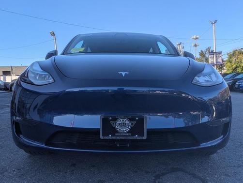 2023 Tesla Model Y Long Range AWD