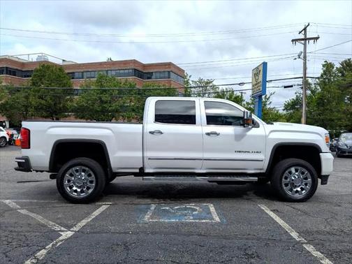 2018 GMC Sierra 2500 Denali