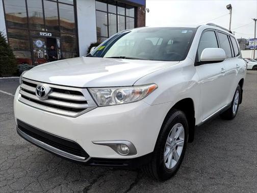 2013 Toyota Highlander SE