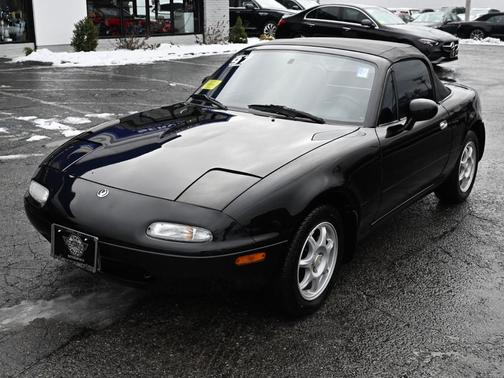 1997 Mazda MX-5 Miata 2dr Conv STO-Edition Auto