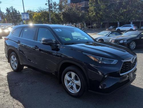 2023 Toyota Highlander Hybrid LE