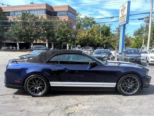 2011 Ford Mustang GT Premium