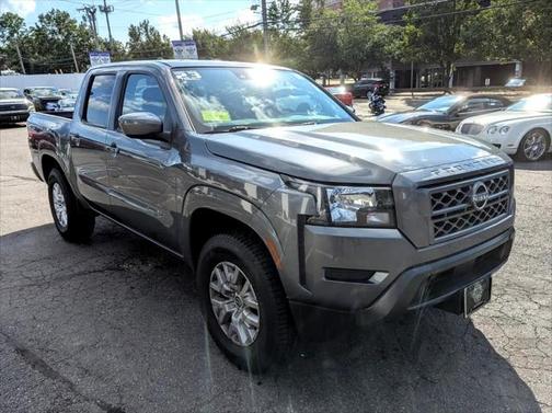 2023 Nissan Frontier SV