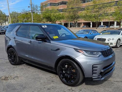 Gray 2022 Land Rover Discovery P300 S R-Dynamic