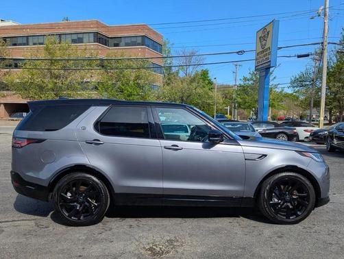 Gray 2022 Land Rover Discovery P300 S R-Dynamic