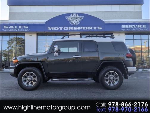 2013 Toyota FJ Cruiser Base