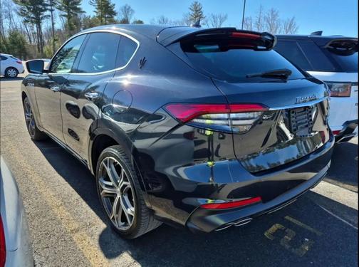 2022 Maserati Levante Modena