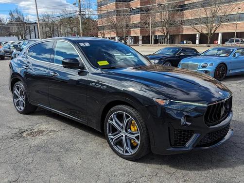 2022 Maserati Levante Modena