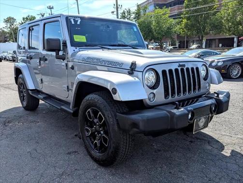 2017 Jeep Wrangler Unlimited Smoky Mountain 4x4