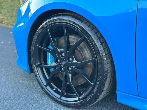 2017 Ford Focus RS Base