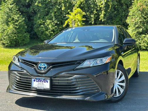 2018 Toyota Camry Hybrid LE
