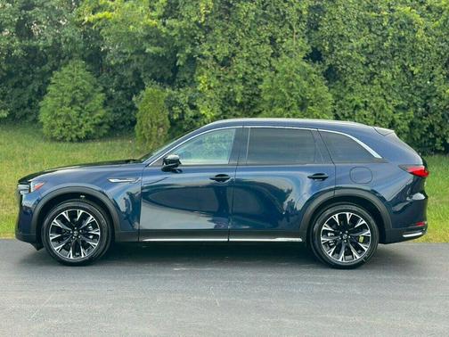 2025 Mazda CX-90 PHEV Premium Plus