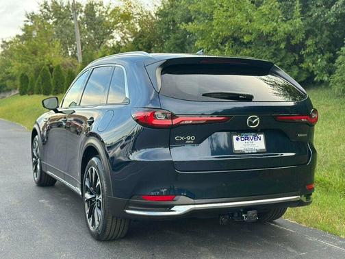 2025 Mazda CX-90 PHEV Premium Plus