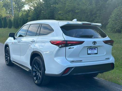 2023 Toyota Highlander Limited