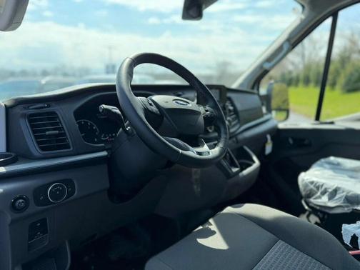 Oxford White 2025 Ford Transit-350 Base