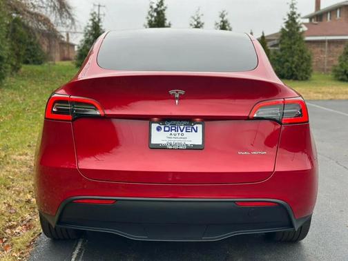2023 Tesla Model Y AWD