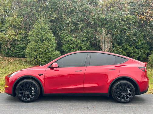 2023 Tesla Model Y AWD
