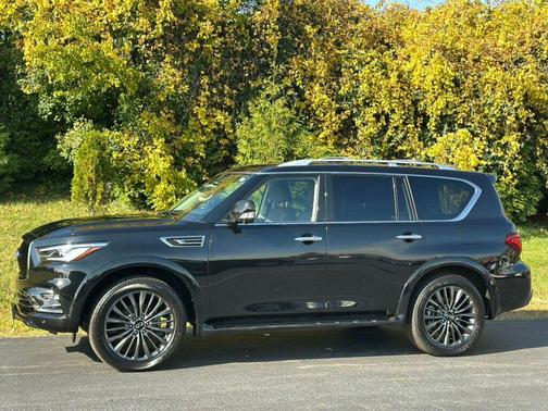 2024 INFINITI QX80 PREMIUM SELECT AWD
