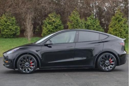 2022 Tesla Model Y Performance AWD