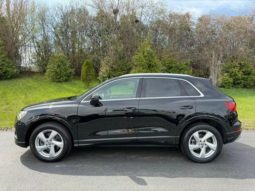 Mythos Black Metallic 2019 Audi Q3 2.0 TFSI Premium Plus quattro