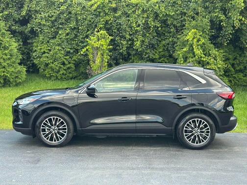 2023 Ford Escape PHEV Base