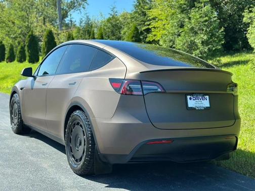2023 Tesla Model Y Performance AWD