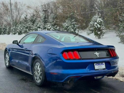 2017 Ford Mustang V6