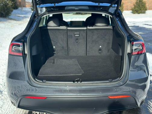 2021 Tesla Model Y Long Range AWD