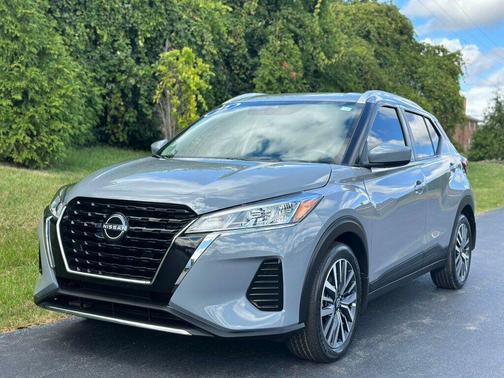 2022 Nissan Kicks SV