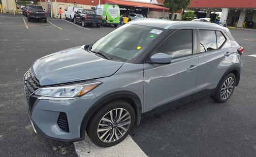 2022 Nissan Kicks SV