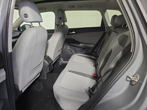 2022 Volkswagen Taos SE 4MOTION
