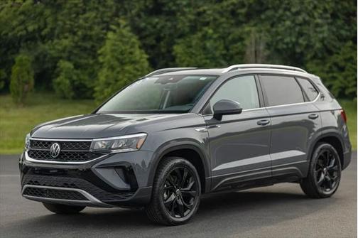 2022 Volkswagen Taos SE 4MOTION