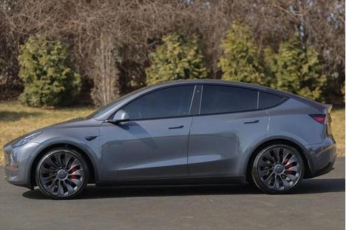 2023 Tesla Model Y Performance AWD