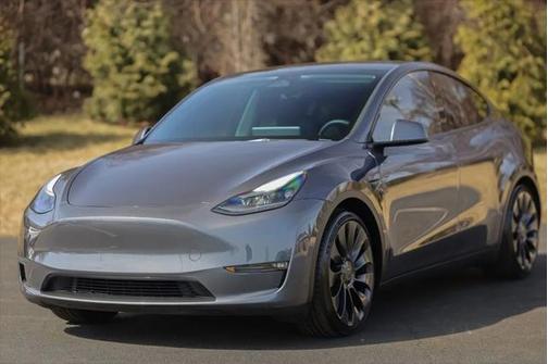 2023 Tesla Model Y Performance AWD