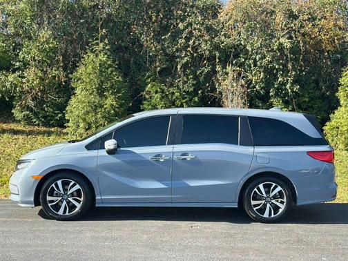 2024 Honda Odyssey Touring Automatic