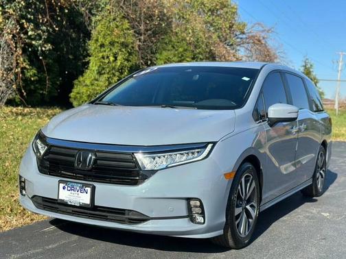 2024 Honda Odyssey Touring Automatic